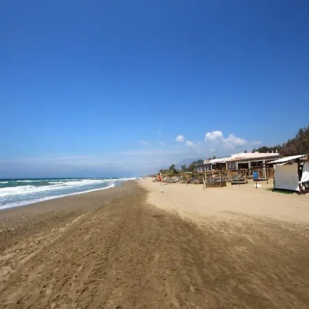 Lejlighed Coastal Getaway With Pool *