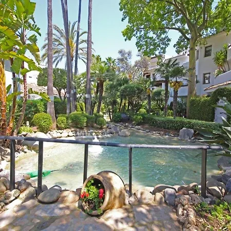 Coastal Getaway With Pool * Μαρμπέλλα