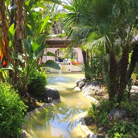 Coastal Getaway With Pool * Μαρμπέλλα