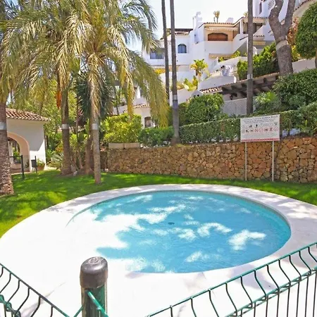 Appartement Coastal Getaway With Pool *